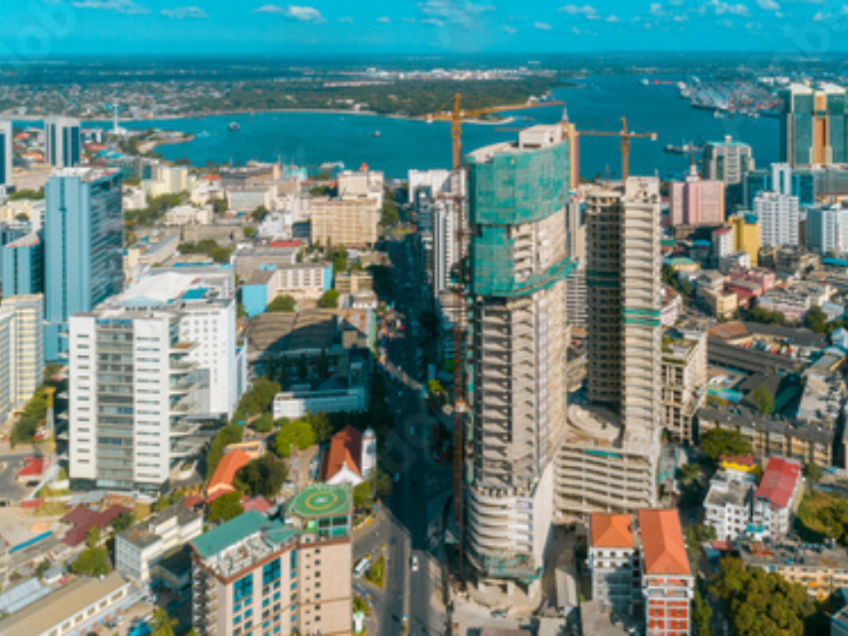 The Roof of the Sky to Collapse Over Dar